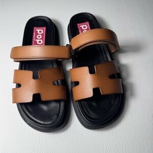 Pop Tan and Black‎ Sandals